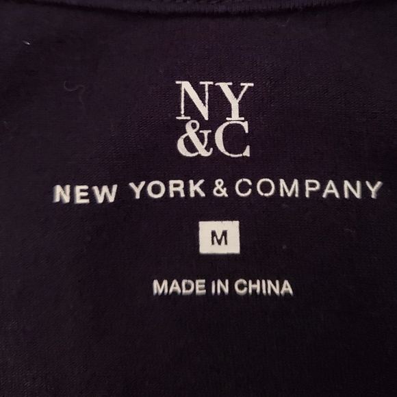 New York & Co Junior's Top EUC - Picture 2 of 5